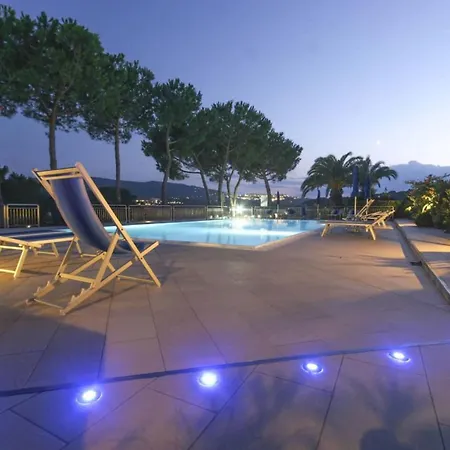 Il Porto 19 - Goelba Apartment